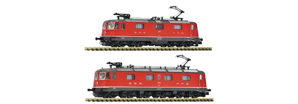 N E-Lok Doppeltraktion Re 10/10 der Schweizerischen Bundesbahnen.