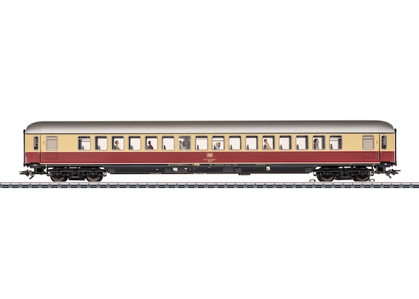 H0  Schnellzugwagen Apümh 121 