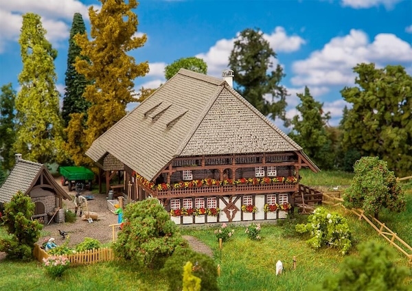 H0 Schwarzwaldhof