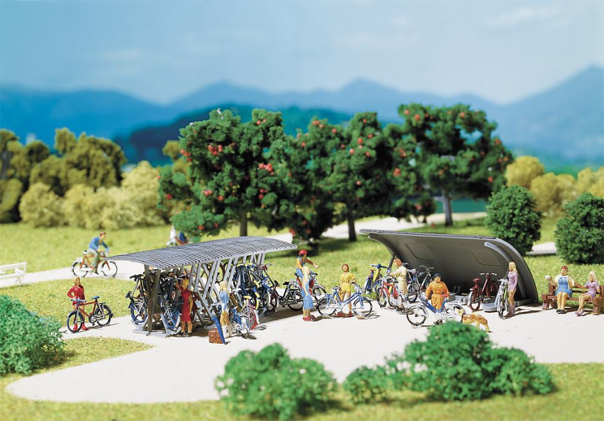 N 2 Fahrradstaender+Fahrraeder