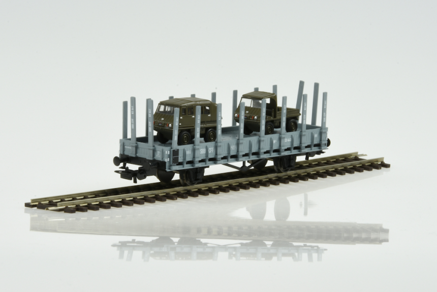 H0 SBB Flachwagen mit 2 Milit&amp;#228;rhaflinger