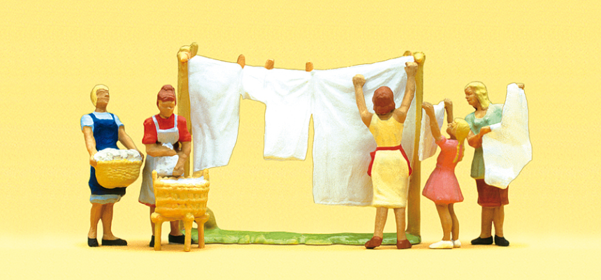 1:87  W&amp;#228;scherinnen