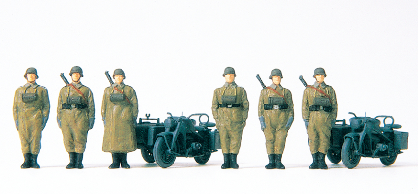 1:87  Kradschützen stehend u. Motorrad unbem.