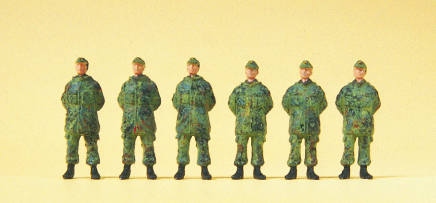 1:87  Soldaten stehend, Feldm&amp;#252;tze, Parka, Flecktarn Bundeswehr