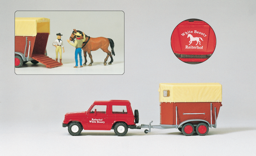 1:87  Mitsubishi Pajero mit Anhänger