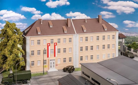 H0 Mannschaftsgebäude