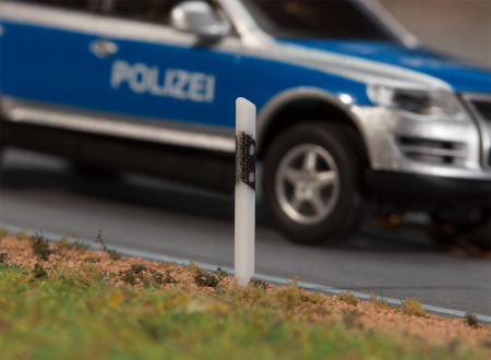 H0 32 Begrenzungspfähle