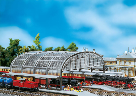 N Bahnhofshalle