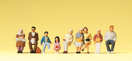 1:87  Sitzende Fahrgäste für Bus und Bahn