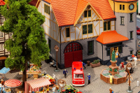 H0 Rathaus mit Feuerwehrgarage