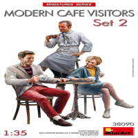 1/35 Kellner &amp;amp; Caf&amp;#233; Besucher Set 2