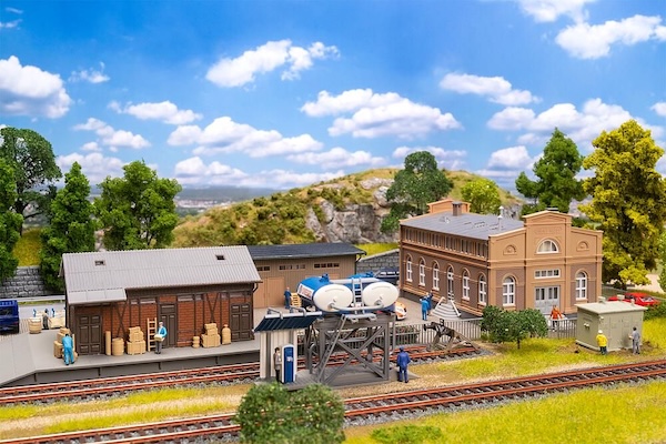 H0 AktionsSet G&#252;terumschlag