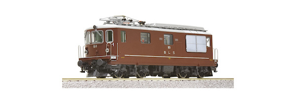 Electric locomotive 421 3 94-8