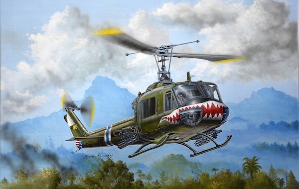 1/35 UH-1B Huey Gunship