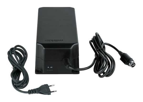 Convertisseur 50/60 VA. 100 - 240 V. DE/EU