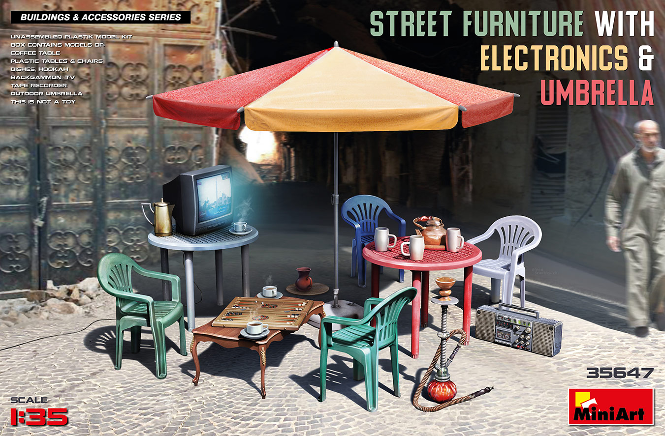 1/35 Street Furniture with Electronics &amp; Umbrella