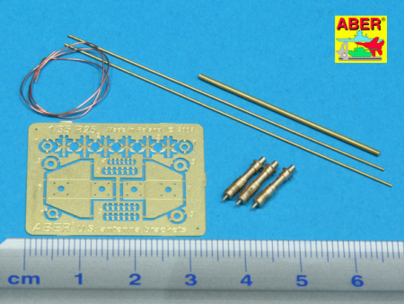 1/35 US antenna &amp; brackets