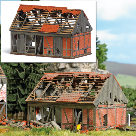 H0 Verfallene Stallung H0