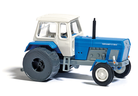 TT Traktor mit Eisenrädern TT