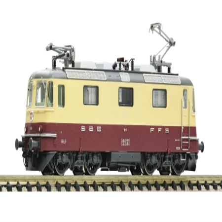 N SBB  Re 4/4 II TEE