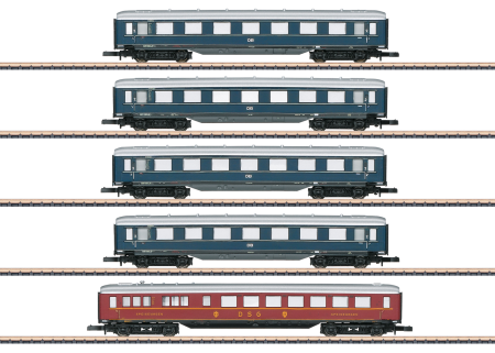 Express train apron car set