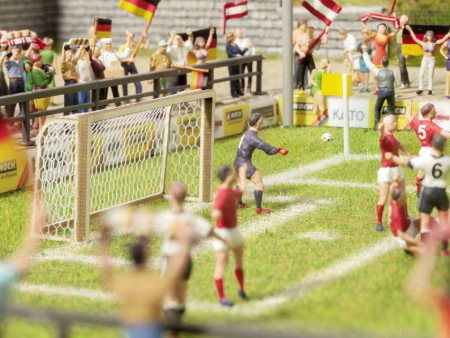 H0 L-C Fu&#223;balltore und Eckfahnen