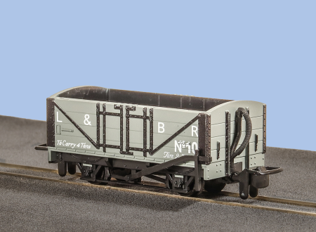 9 00-9 Open Wagon, L&amp;B Livery No. 10