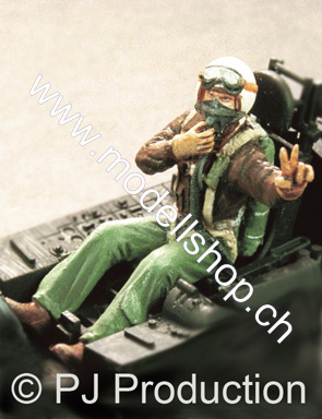 1/48 USAF fighter pilot seated in a/c (Korean war)