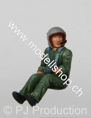 1/48 French helicopter pilot seated in a/c (90&#39;)