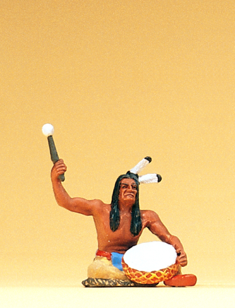 1:24 Indianer sitzend mit Trommel