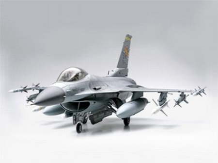 1/32 F-16C Fighting Falcon