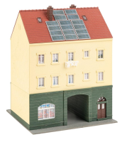 H0 Stadthaus mit Modellbaugesch&amp;#228;ft