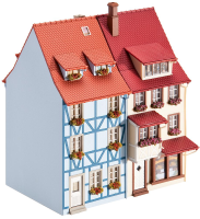 H0 2 Kleinstadth&#228;user mit Erker