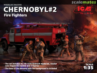 1/35    Fire Fighters AC-40-137A w/4 Figures + Diorama