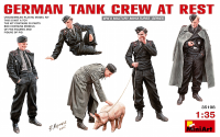 1/35 German Tank Crew at Rest